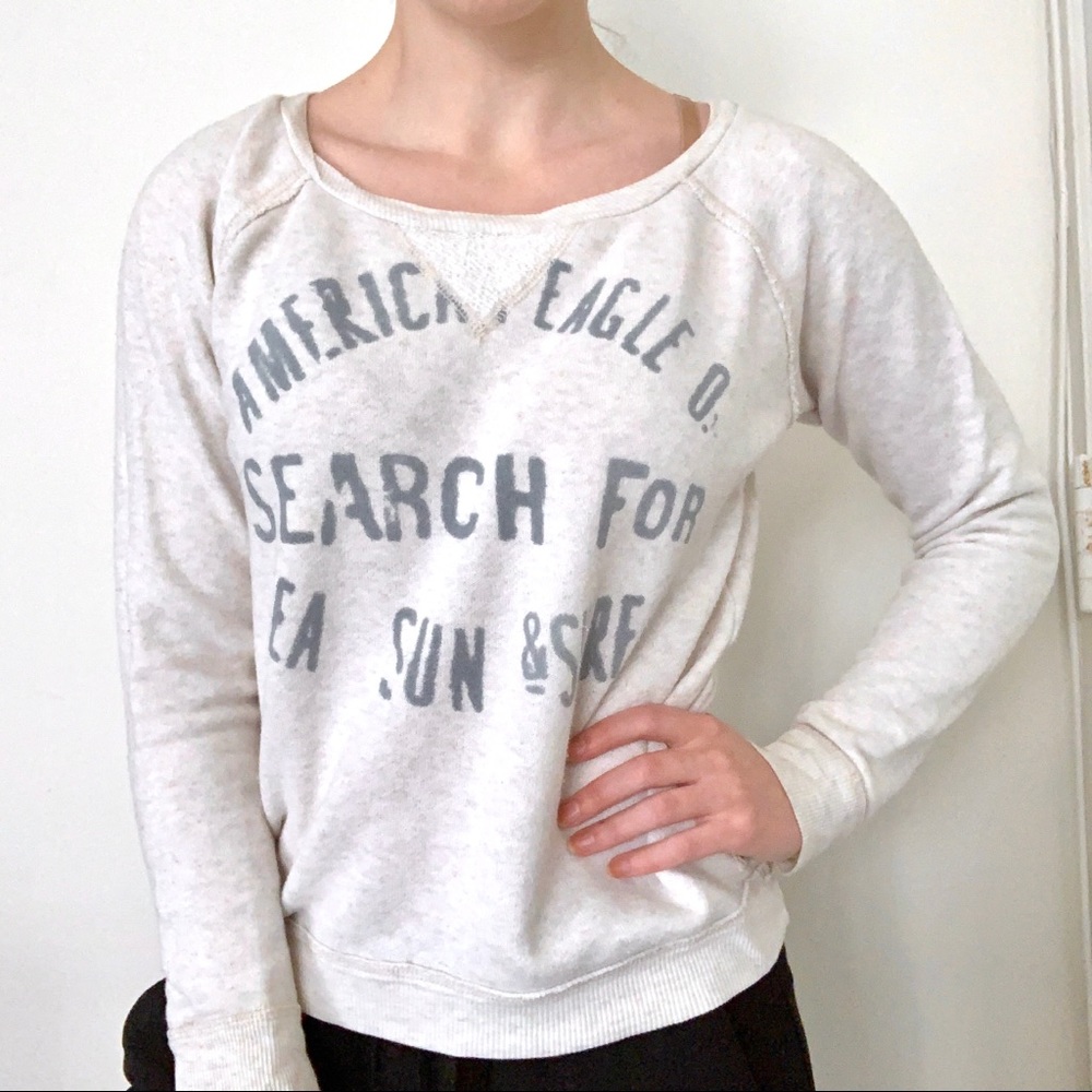 American Eagle cream crewneck sweatshirt Y2K beach pullover cozy loungewear fall